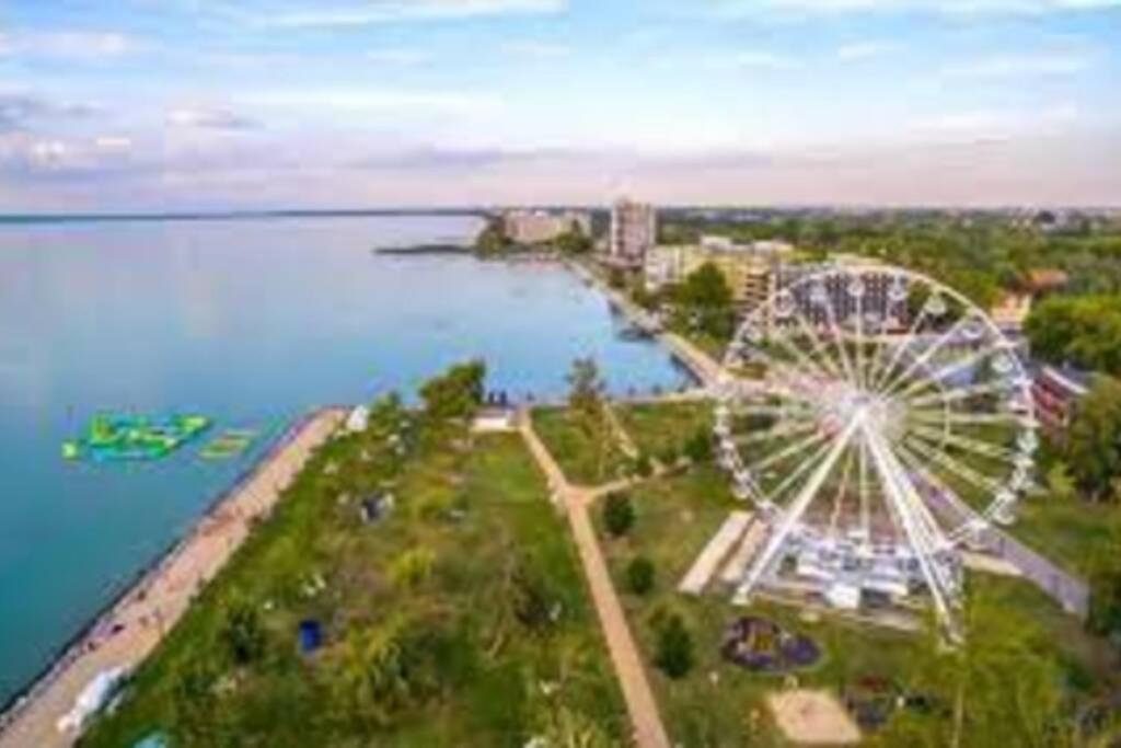 Lido Di - Aranypart - Minden 1 Percre! Apartman