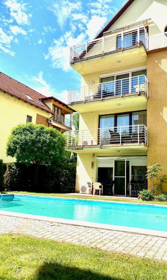 Lido Di - Aranypart - Minden 1 Percre! *